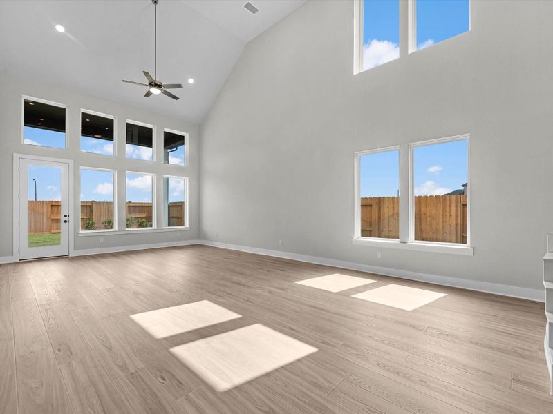 Spacious, unfurnished interior of a new home in Pecan Ridge, Fulshear (Image 12).