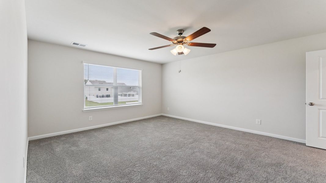 Spacious, unfurnished interior of a new home in Tooley Harbor, Elizabeth City (Image 23).