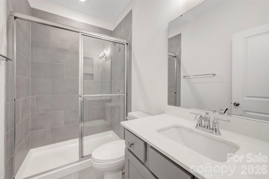 Main level full bathroom