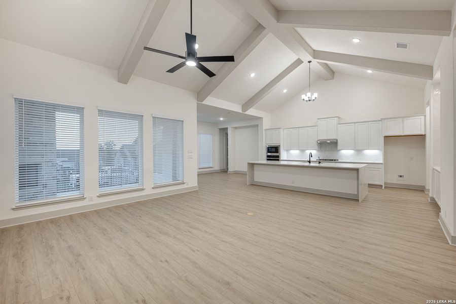 Spacious, unfurnished interior of a new home in Mesa Western, Cibolo (Image 39). Spacious, unfurnished interior of a new home in Mesa Western, Cibolo (Image 39).