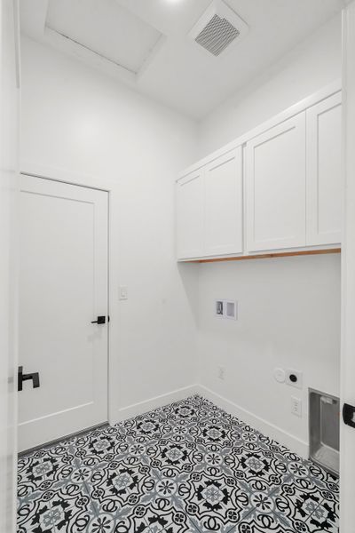 Image 35 representing the Torrey Pines 4BDR by LEH. Homes in Painted Sky, El Paso, TX. Image 35 representing the Torrey Pines 4BDR by LEH. Homes in Painted Sky, El Paso, TX.