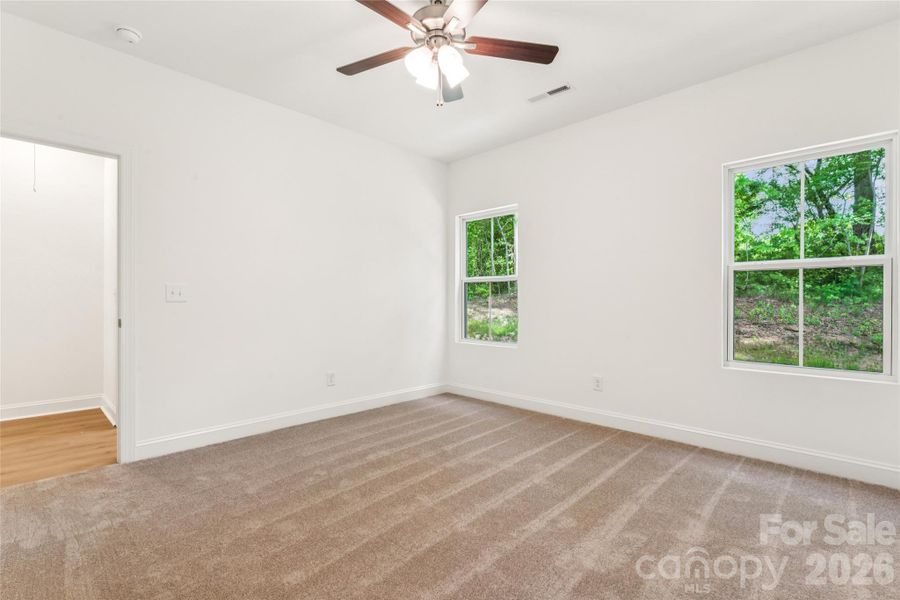 Spacious, unfurnished interior of a new home in , Gastonia (Image 18).