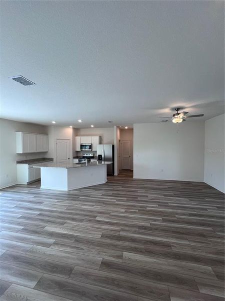 Spacious, unfurnished interior of a new home in Citrus Place, Babson Park (Image 7).