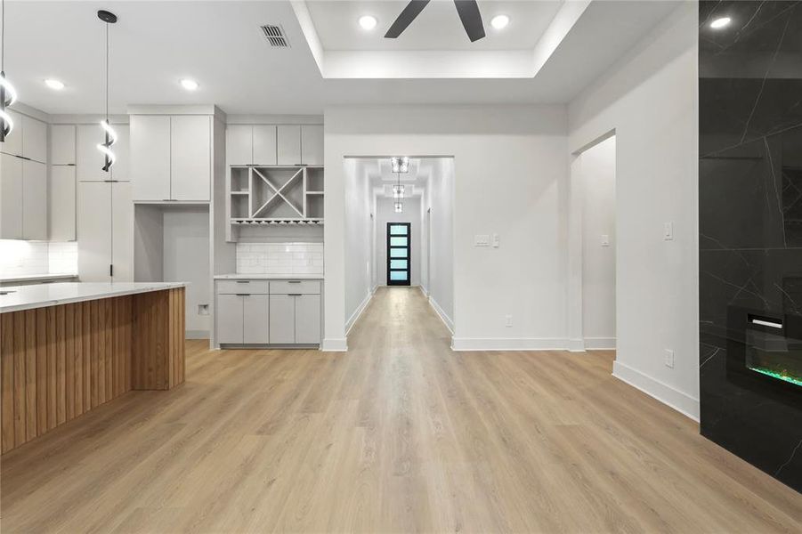 Spacious, unfurnished interior of a new home in , Dallas (Image 15).
