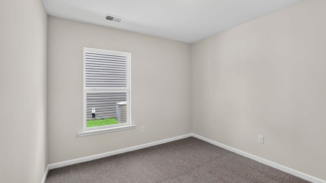 Spacious, unfurnished interior of a new home in Cedar Gap, Fountain Inn (Image 22).