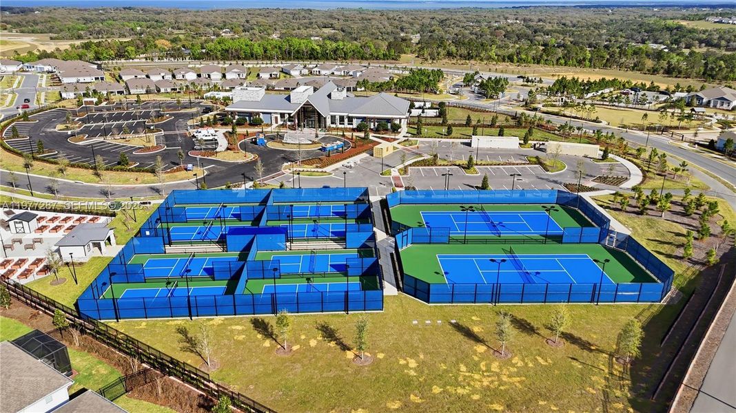 Tennis & Pickleball Courts