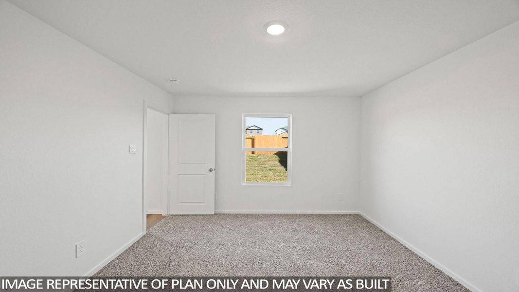 Spacious, unfurnished interior of a new home in Whitetail Run, Caldwell (Image 20).