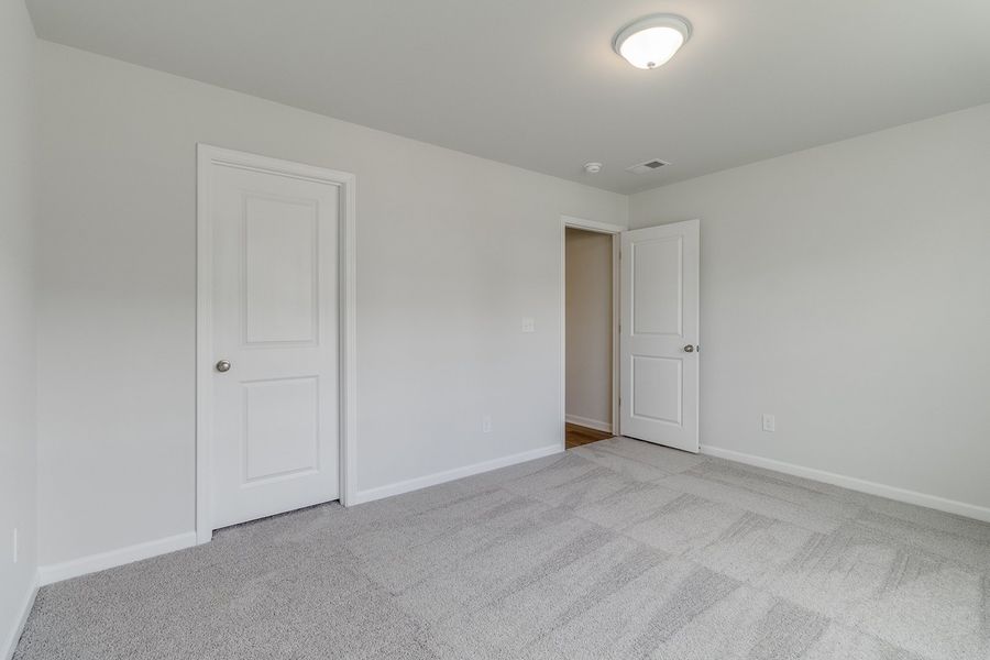 Spacious, unfurnished interior of a new home in Winston Point, Gilbert (Image 26). Spacious, unfurnished interior of a new home in Winston Point, Gilbert (Image 26).