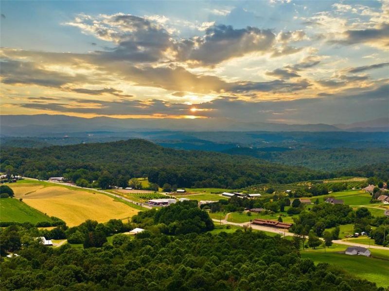 Natural landscape and outdoor views near in Ellijay (Image 62). Natural landscape and outdoor views near in Ellijay (Image 62).