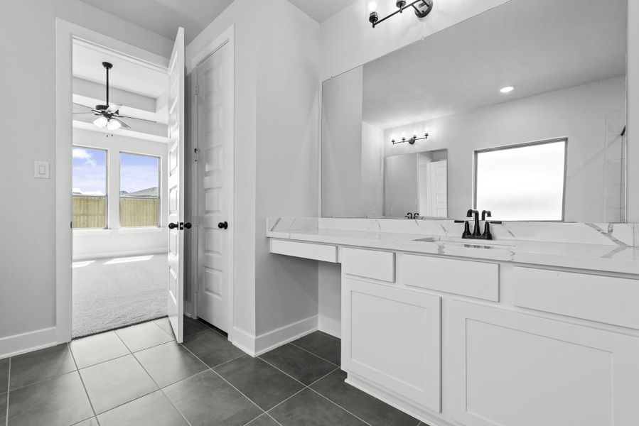 Representative image. Features, specifications, selections and colors may vary. Representative image. Features, specifications, selections and colors may vary.