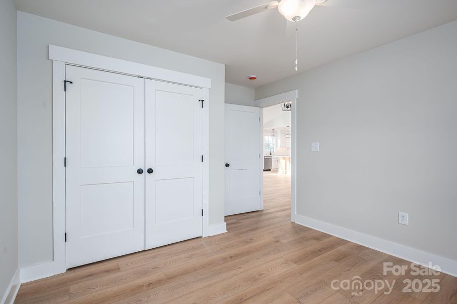 Spacious, unfurnished interior of a new home in , Newton (Image 25).