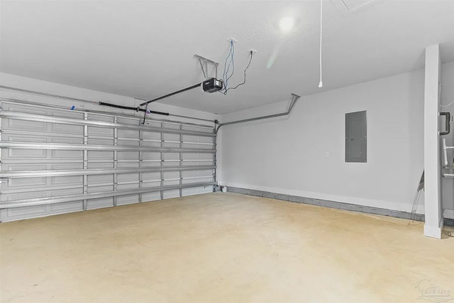 Representative unfurnished interior of a home built from the 2751 by Adams Homes in Pecan Valley, Cantonment (Image 11).