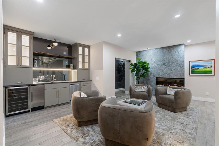 Furnished interior view inside a new home in , Dallas (Image 18). Furnished interior view inside a new home in , Dallas (Image 18).