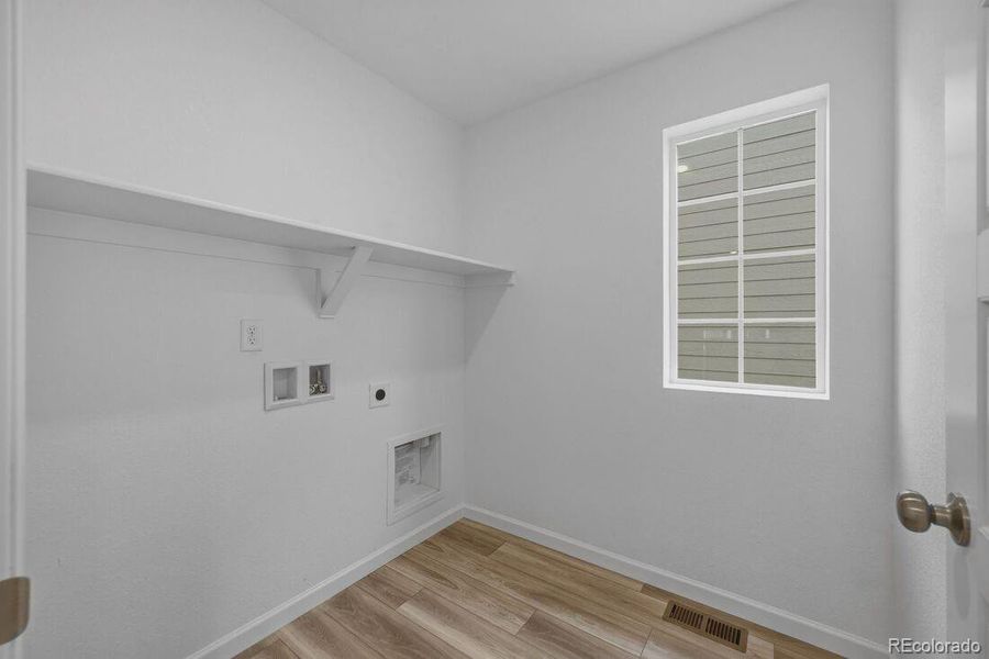 3293 N Coolidge Way ~ Ready Now