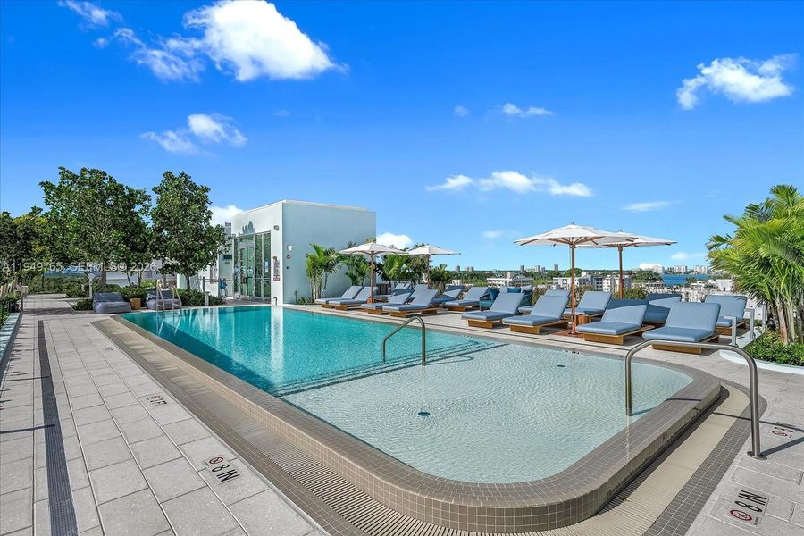 Community amenities in , Bay Harbor Islands (Image 45).