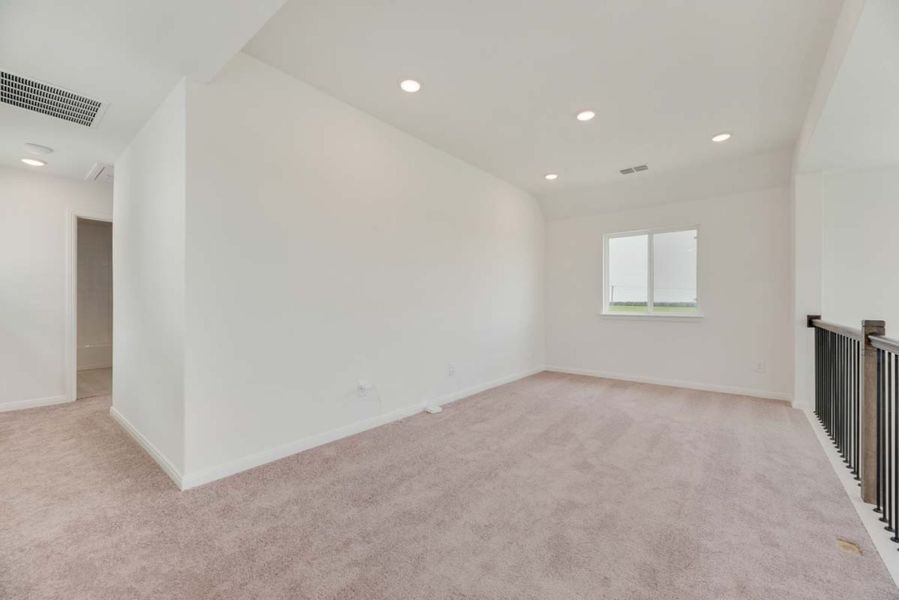 Representative unfurnished interior of a home built from the Newland by Pacesetter Homes in Elevon, Lavon (Image 14).