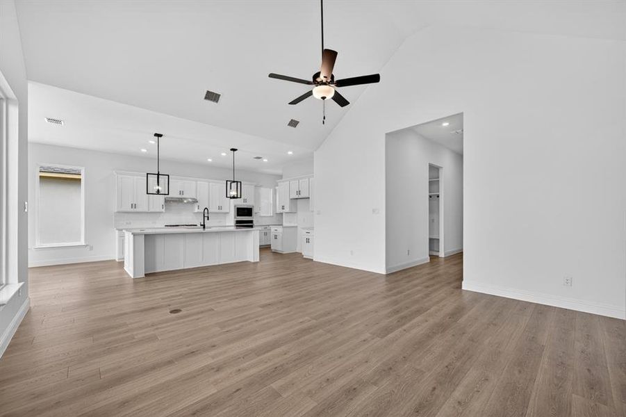 546 Chatham Street ~ Ready Now