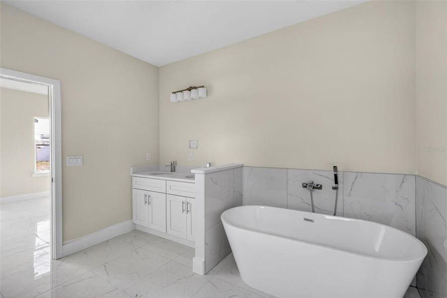 Furnished interior view inside a new home in , Port Charlotte (Image 12).