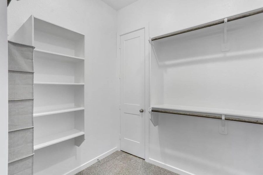 **Photos are representative - not of actual home** **Photos are representative - not of actual home**