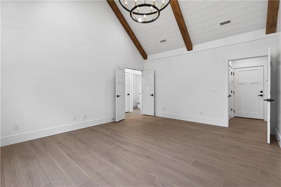 Spacious, unfurnished interior of a new home in , Ellijay (Image 16).