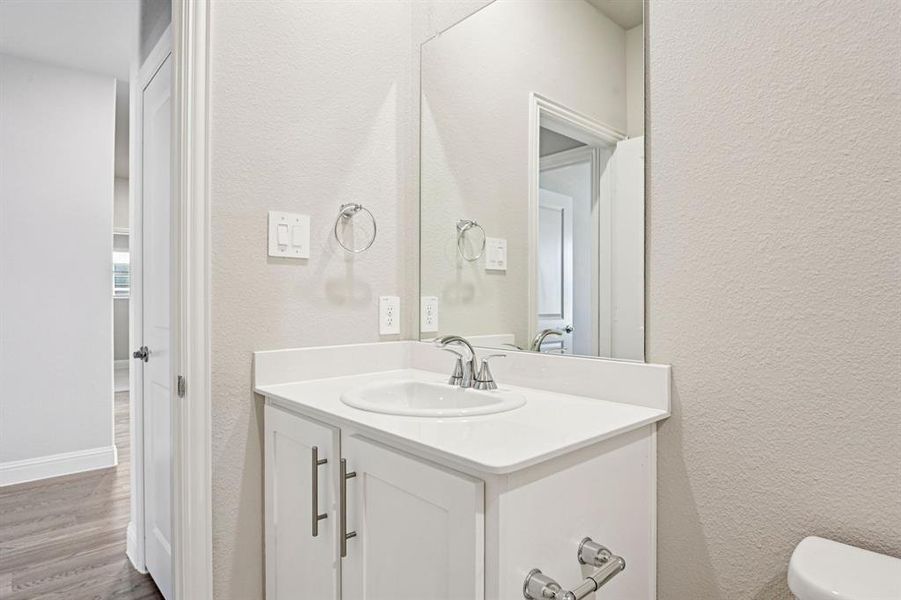 Photo is not of the actual home, but is an inspirational photo of builder’s model home and may depict options, furnishings, and/or decorator features that are not included. Photo is not of the actual home, but is an inspirational photo of builder’s model home and may depict options, furnishings, and/or decorator features that are not included.