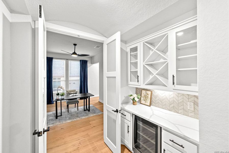 Furnished interior view inside a new home in Ventana, Bulverde (Image 13).