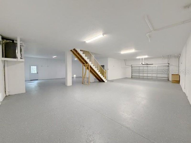 Spacious, unfurnished interior of a new home in , Tarpon Springs (Image 22). Spacious, unfurnished interior of a new home in , Tarpon Springs (Image 22).