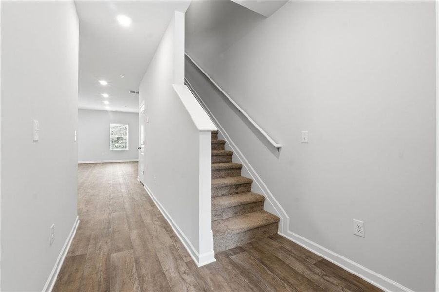Spacious, unfurnished interior of a new home in Carolina, Palmetto (Image 21).