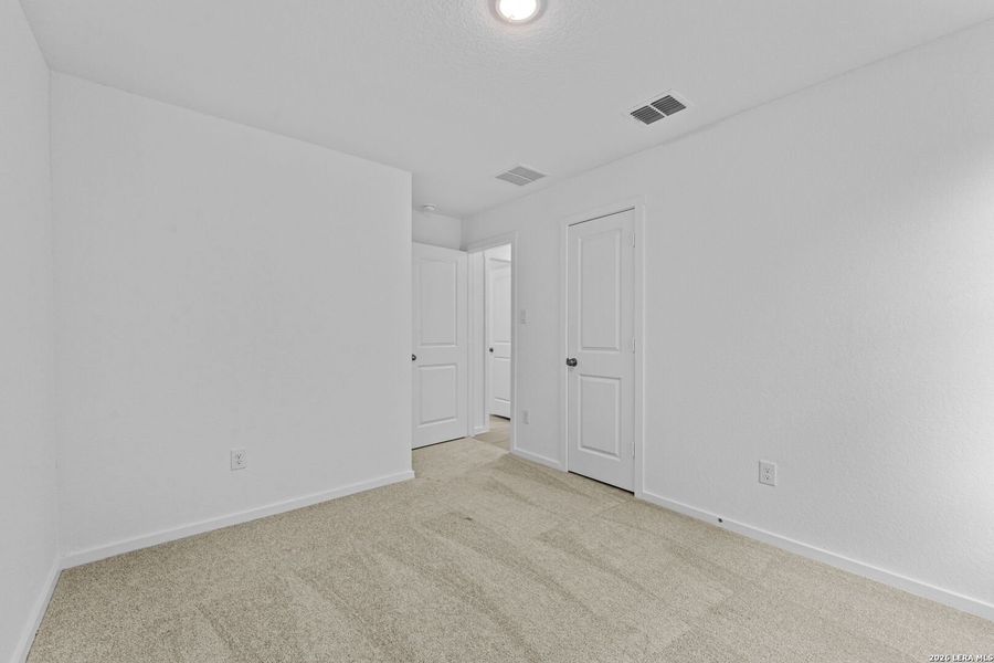 Spacious, unfurnished interior of a new home in Randolph Crossing, Converse (Image 14).