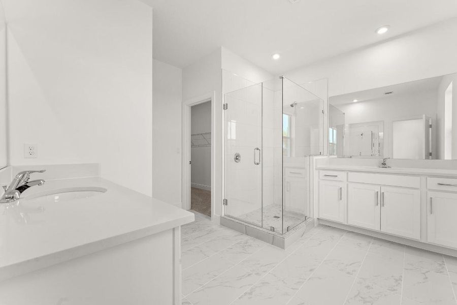 US_SEF_OCEANA_LOT 12_owners bath