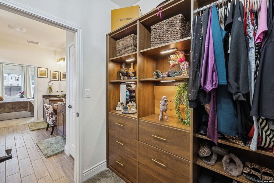 Furnished interior view inside a new home in Davis Ranch, San Antonio (Image 27). Furnished interior view inside a new home in Davis Ranch, San Antonio (Image 27).