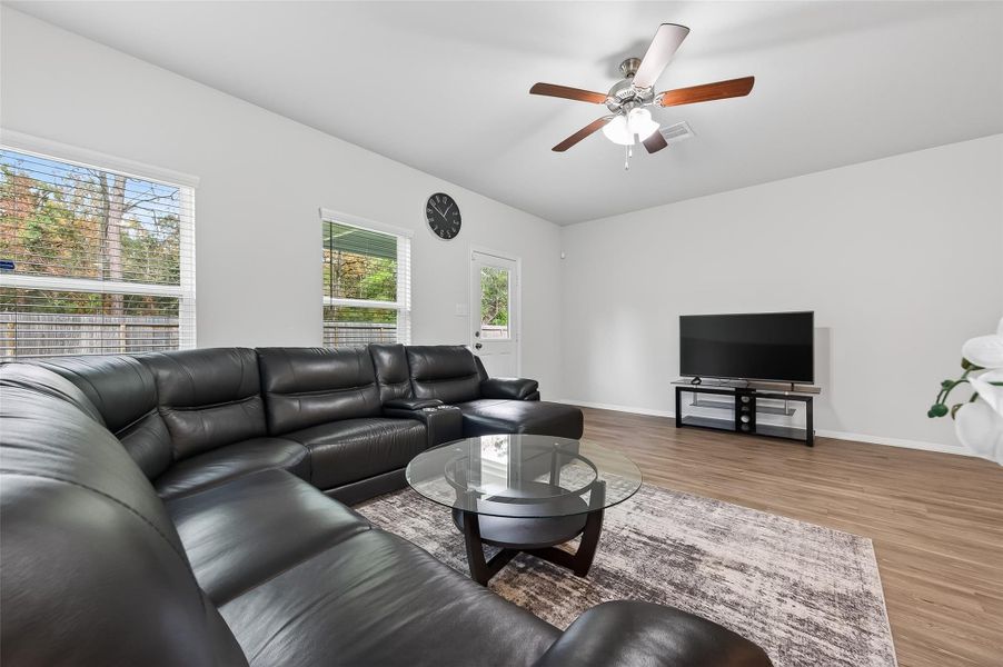 Furnished interior view inside a new home in , Tomball (Image 17).