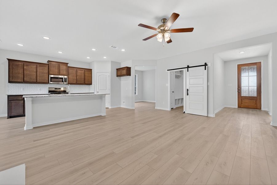 Spacious, unfurnished interior of a new home in Liberty Pointe, Gainesville (Image 18). Spacious, unfurnished interior of a new home in Liberty Pointe, Gainesville (Image 18).
