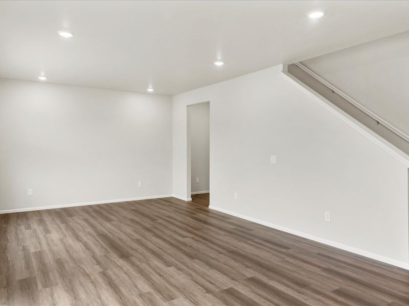 Spacious, unfurnished interior of a new home in Westgate, Greeley (Image 10).