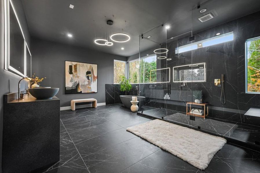 Image 82 of a home in .