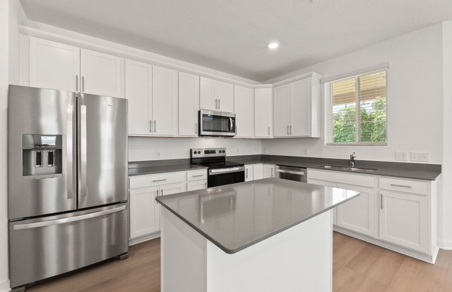 Furnished interior view inside a new home in Skyview, Belton (Image 6).