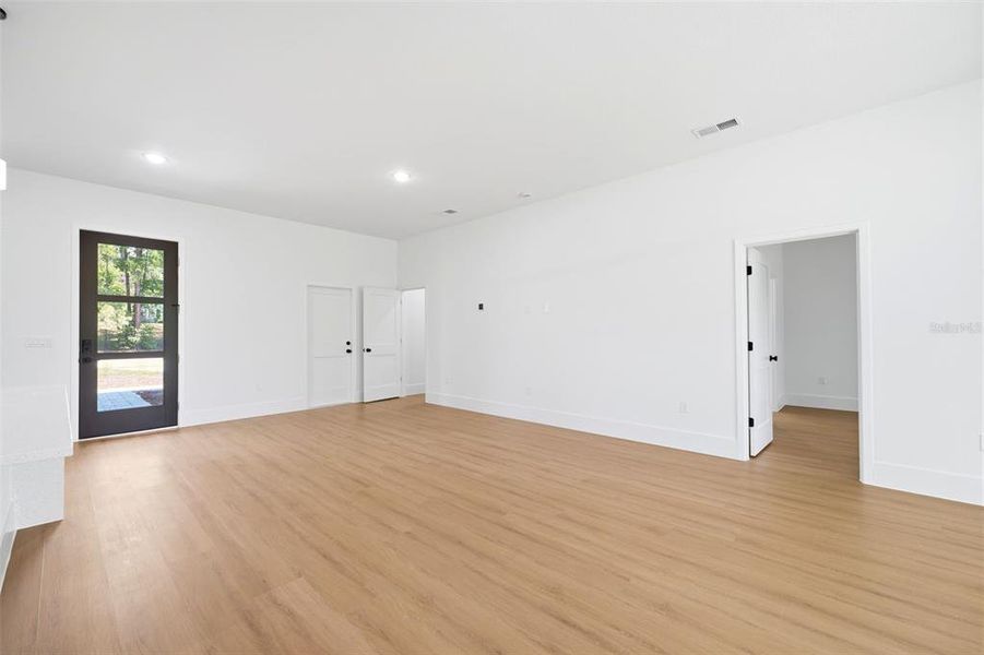Spacious, unfurnished interior of a new home in , Ocala (Image 17). Spacious, unfurnished interior of a new home in , Ocala (Image 17).