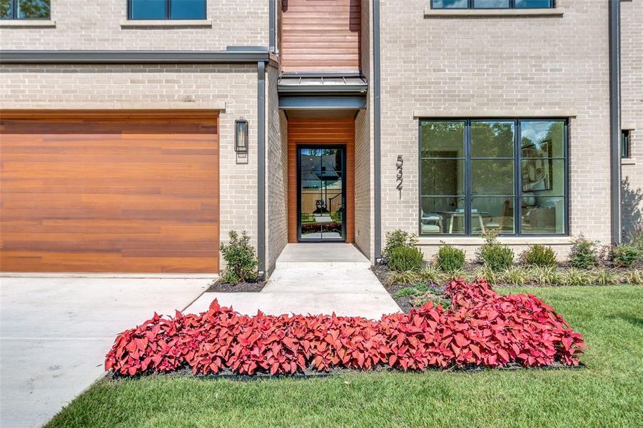Exterior details and patio area of a home in , Dallas (Image 26).