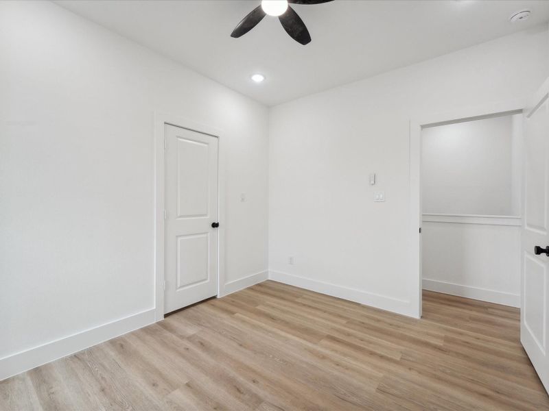 Spacious, unfurnished interior of a new home in , Houston (Image 27).
