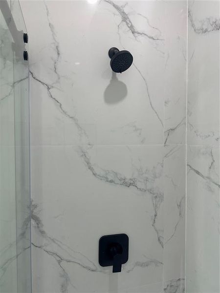 Furnished interior view inside a new home in , Orlando (Image 10).