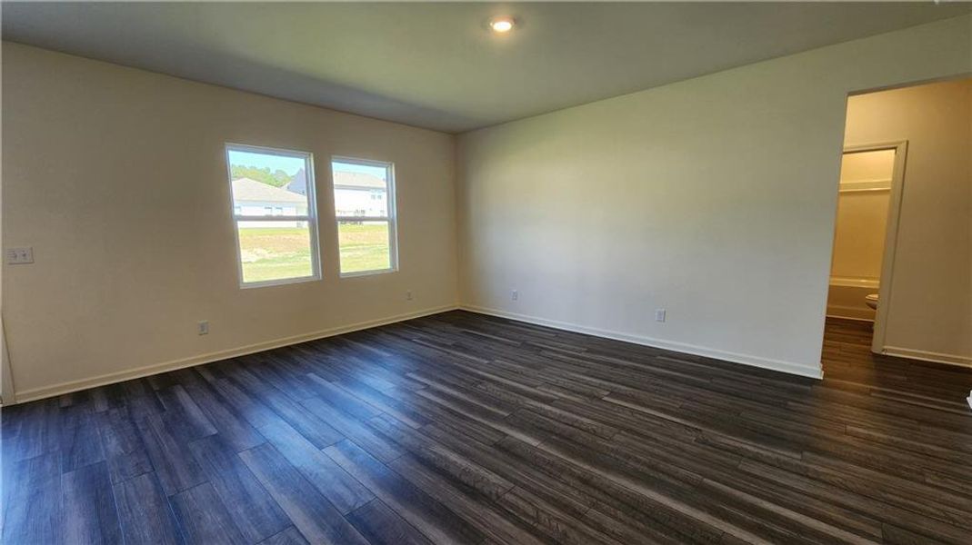 Spacious, unfurnished interior of a new home in Casteel, Bethlehem (Image 16).