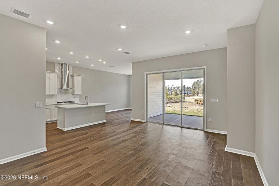 Spacious, unfurnished interior of a new home in , Palm Coast (Image 16).