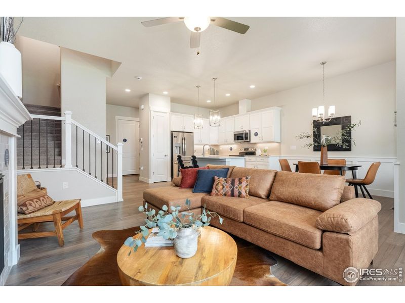 Furnished interior view inside a new home in Vernazza, Windsor (Image 6).