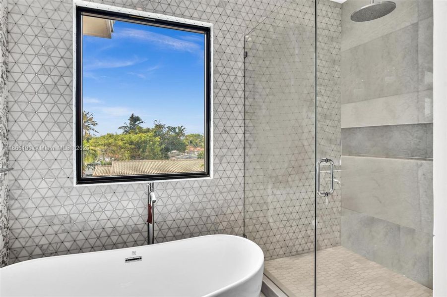 Image 36 of a home in .