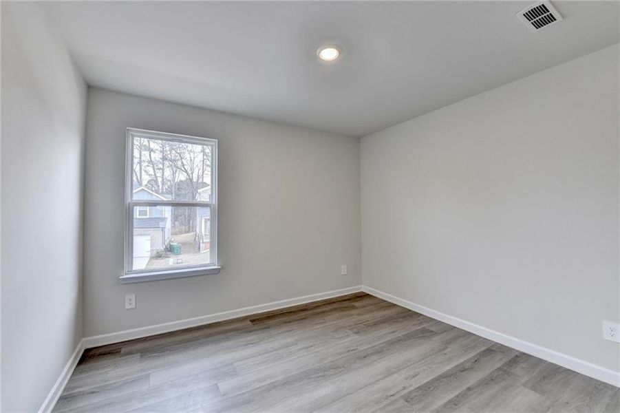 Spacious, unfurnished interior of a new home in , Lawrenceville (Image 30).