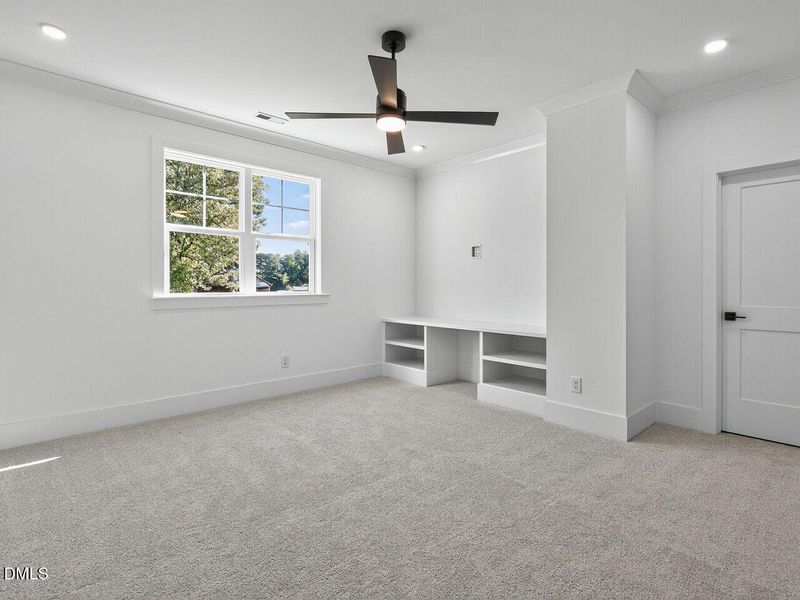 028-1280x960-bedroom