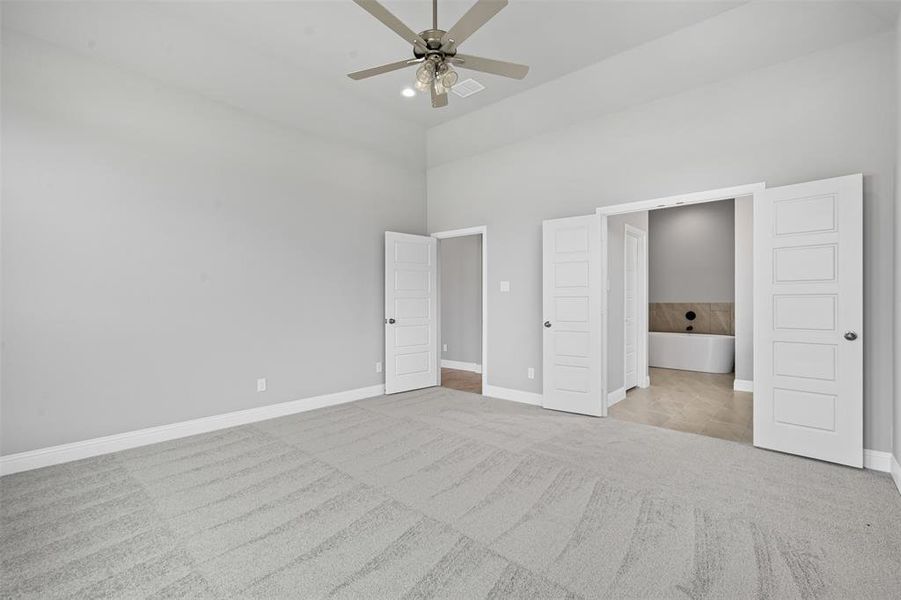 Spacious, unfurnished interior of a new home in , Glen Rose (Image 21). Spacious, unfurnished interior of a new home in , Glen Rose (Image 21).