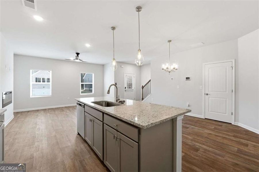 Furnished interior view inside a new home in Parkway James, Snellville (Image 7). Furnished interior view inside a new home in Parkway James, Snellville (Image 7).