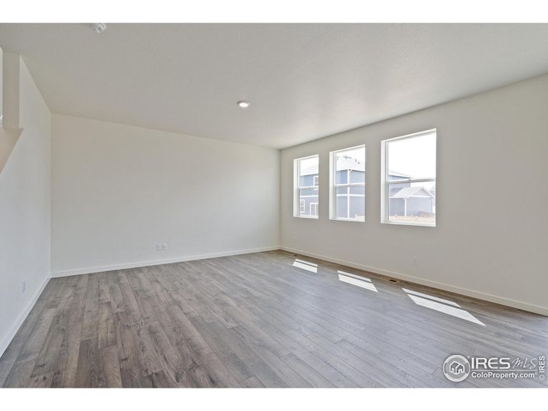 Spacious, unfurnished interior of a new home in Northridge Estates, Greeley (Image 21).