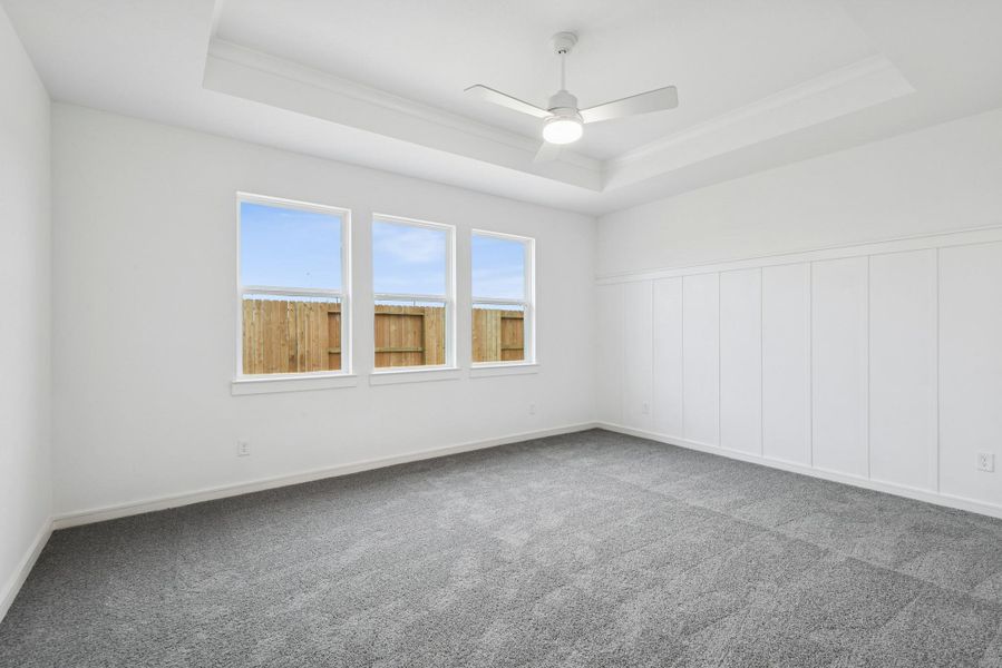 Spacious primary suite (*Photo not of actual home and used for illustration purposes only.)
